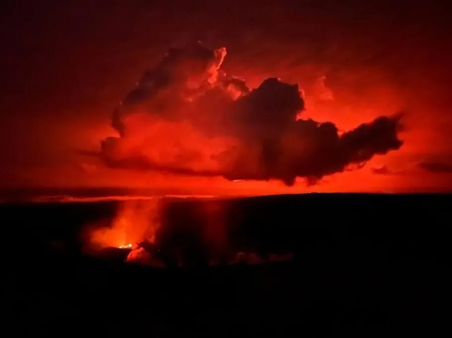 Holiday home Romantic Volcano Retreat: Luxury Soak-Tub & Firepit Near Hawaii Park